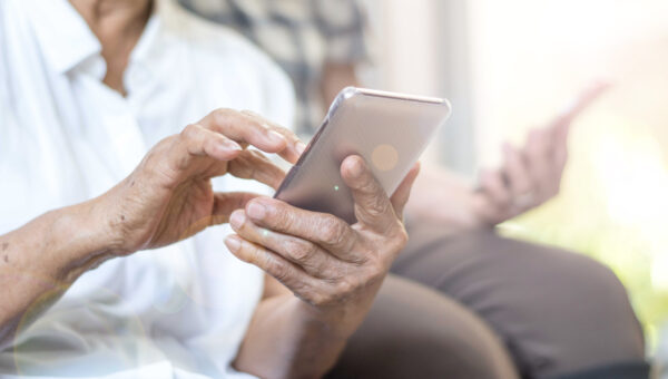 Bay Ridge Center helps seniors in brooklyn use technology during COVID-19